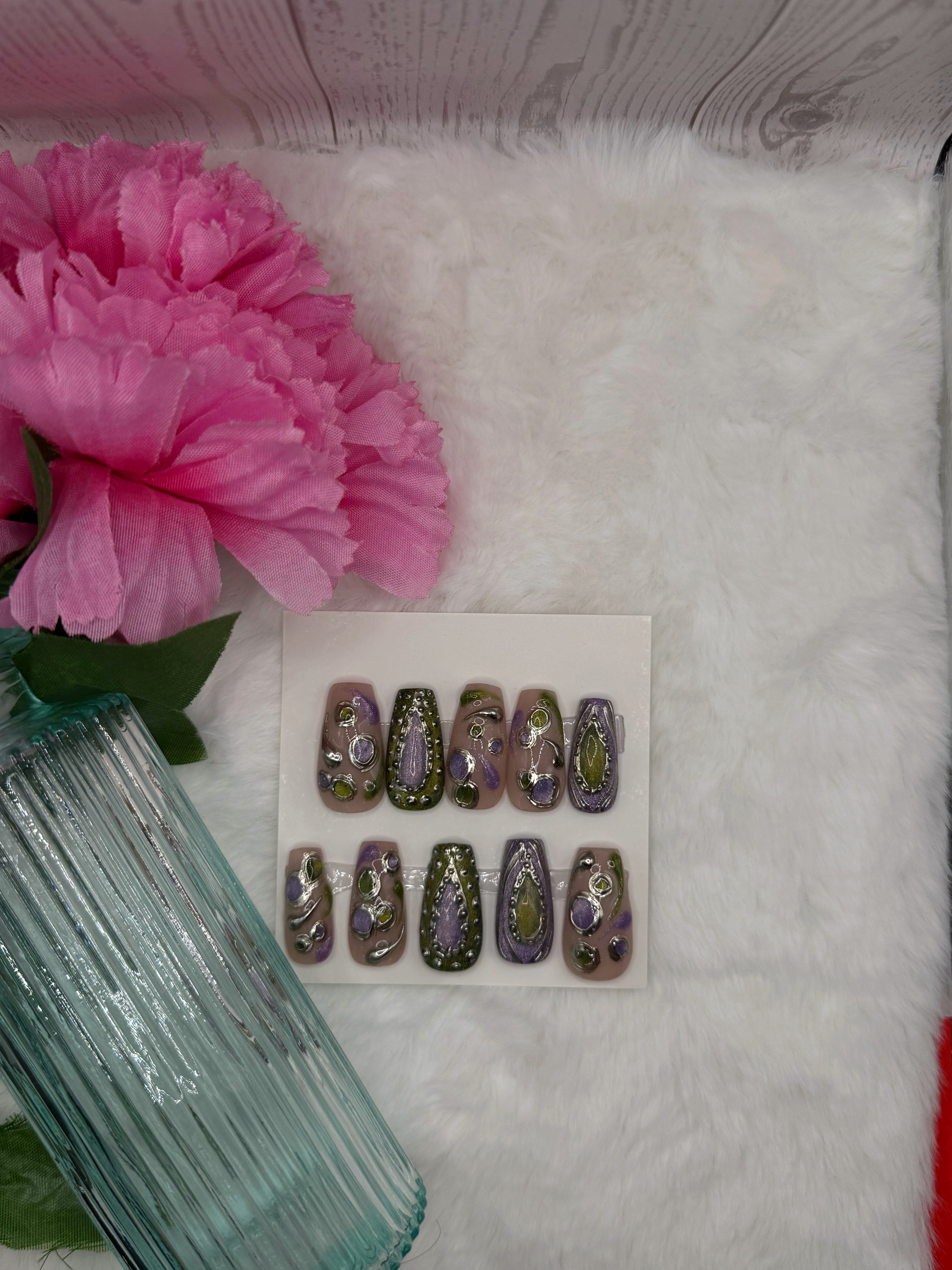 Amethyst Accent